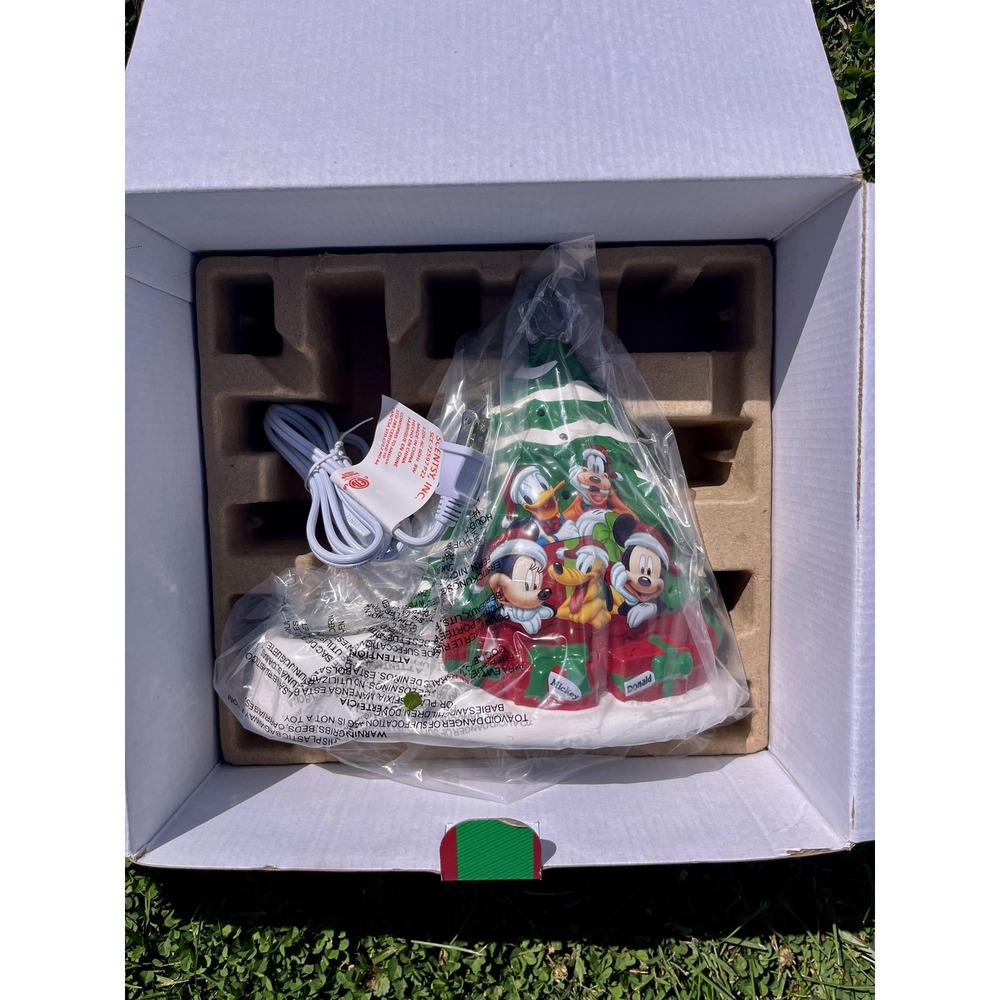 Scentsy Disney Christmas Wax Warmer Mickey Minnie Goofy Donald Pluto Open Box